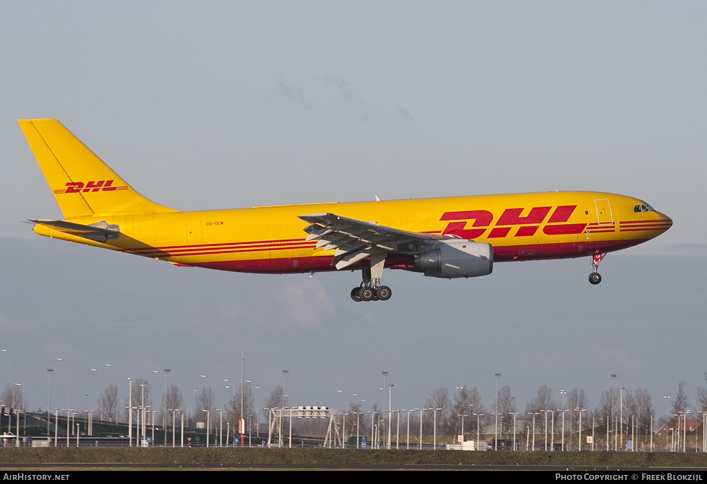 Aircraft Photo of OO-DLW | Airbus A300B4-203(F) | DHL International | AirHistory.net #327554