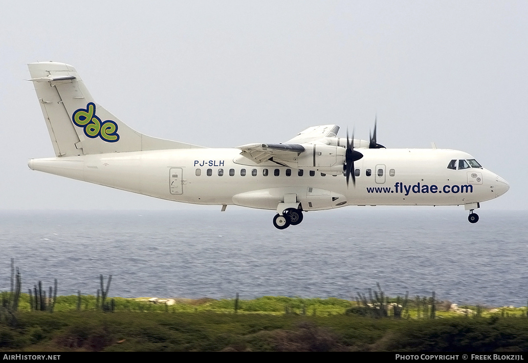 Aircraft Photo of PJ-SLH | ATR ATR-42-320 | DAE - Dutch Antilles Express | AirHistory.net #327578