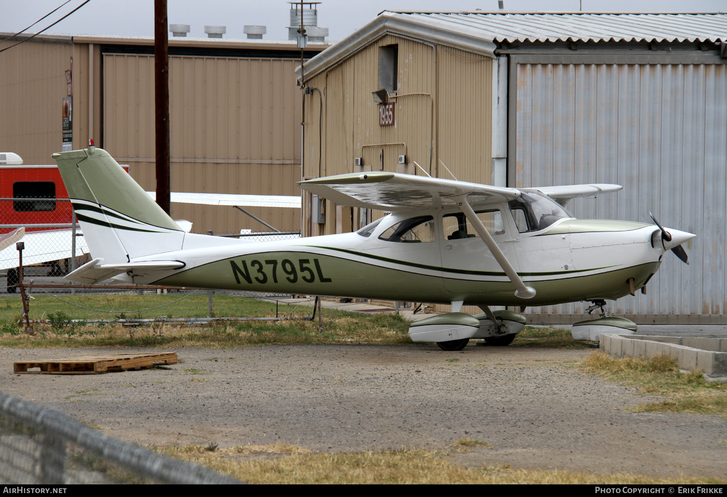 Aircraft Photo of N3795L | Cessna 172G Skyhawk | AirHistory.net #327600