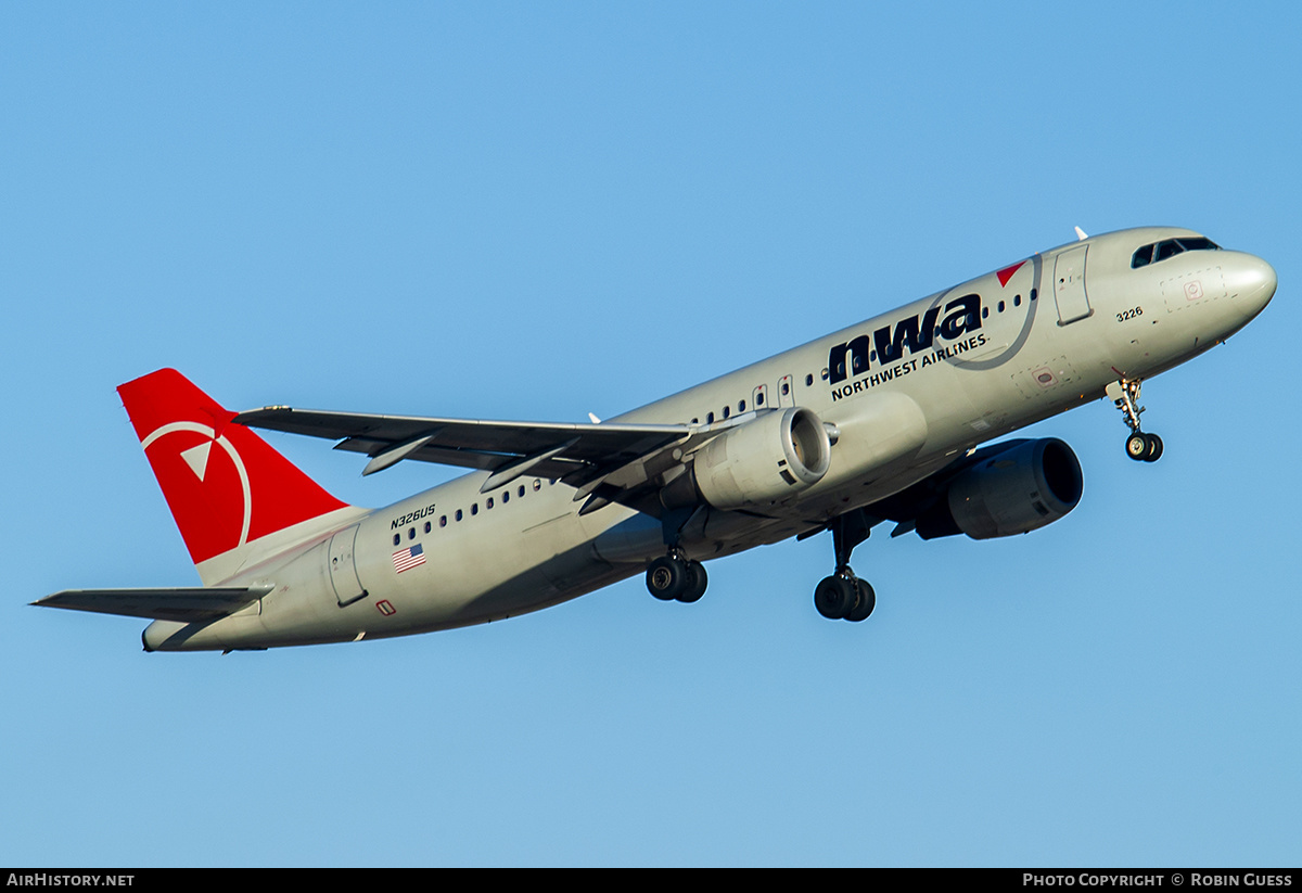 Aircraft Photo of N326US | Airbus A320-211 | Northwest Airlines | AirHistory.net #327631