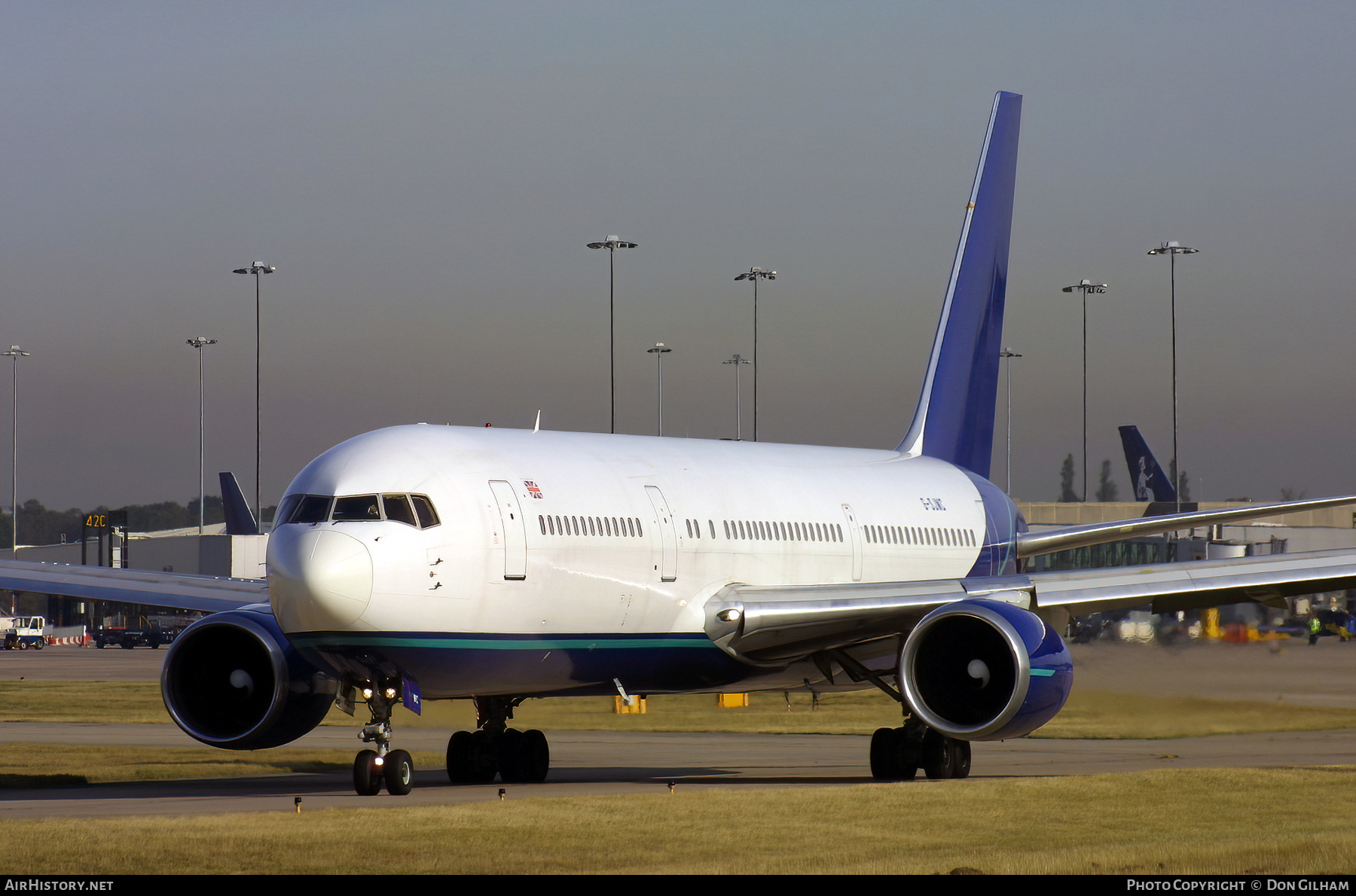 Aircraft Photo of G-SJMC | Boeing 767-31K/ER | Airtours International | AirHistory.net #327702