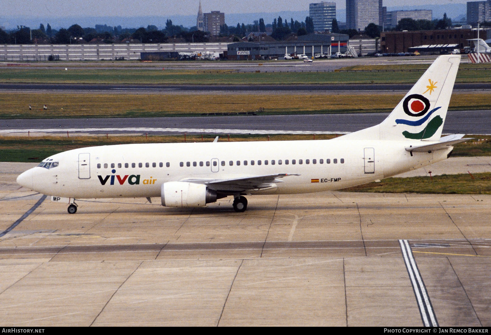Aircraft Photo of EC-FMP | Boeing 737-33A | Viva Air | AirHistory.net #327757