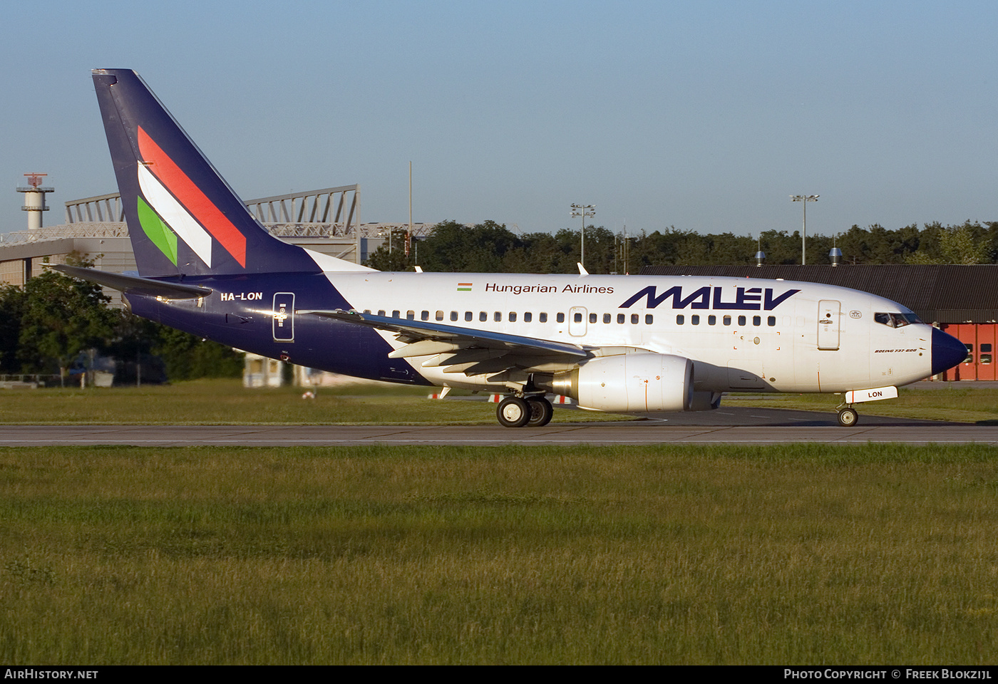 Aircraft Photo of HA-LON | Boeing 737-6Q8 | Malév - Hungarian Airlines | AirHistory.net #327778