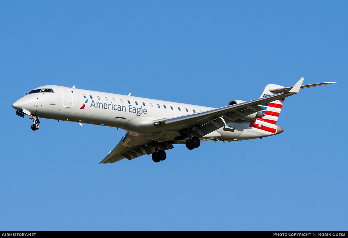 Aircraft Photo of N727SK | Bombardier CRJ-701ER (CL-600-2C10) | American Eagle | AirHistory.net #327861