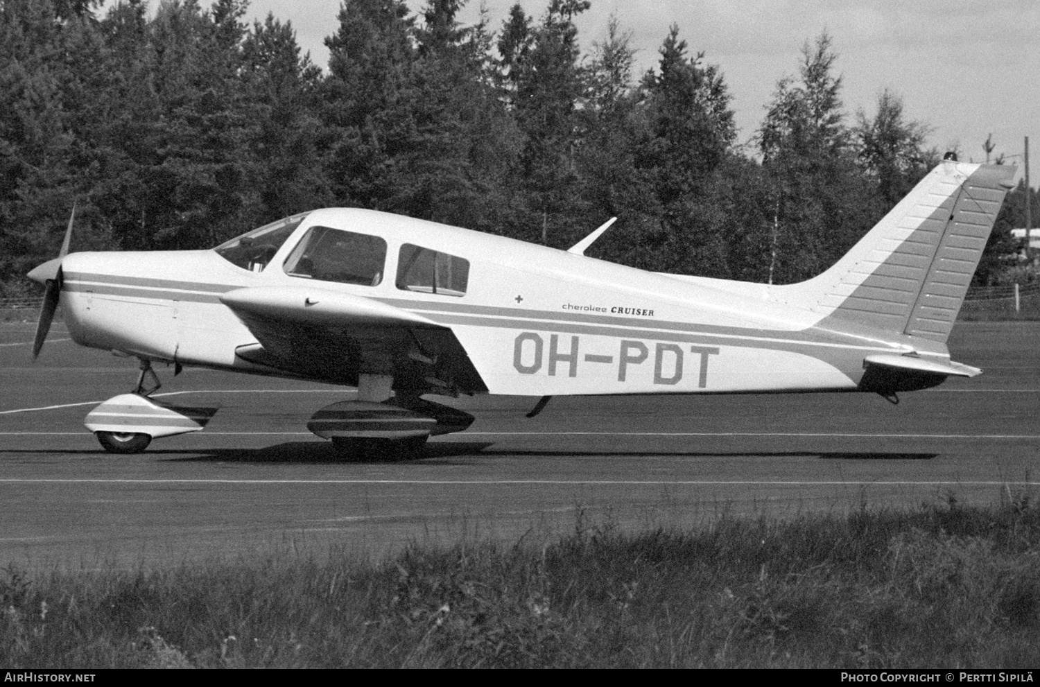 Aircraft Photo of OH-PDT | Piper PA-28-140 Cherokee Cruiser | AirHistory.net #327882