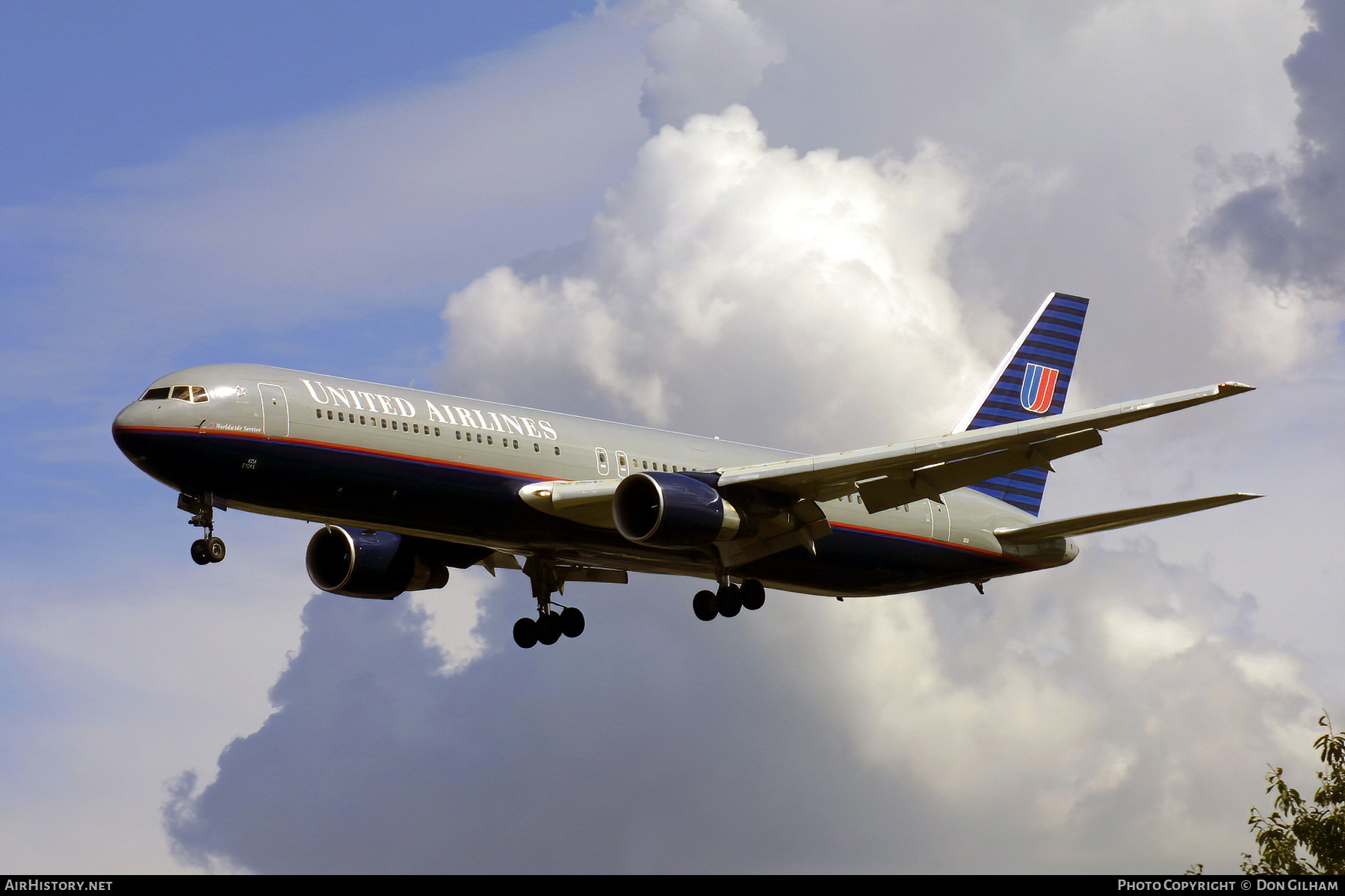 Aircraft Photo of N658UA | Boeing 767-322/ER | United Airlines | AirHistory.net #327951