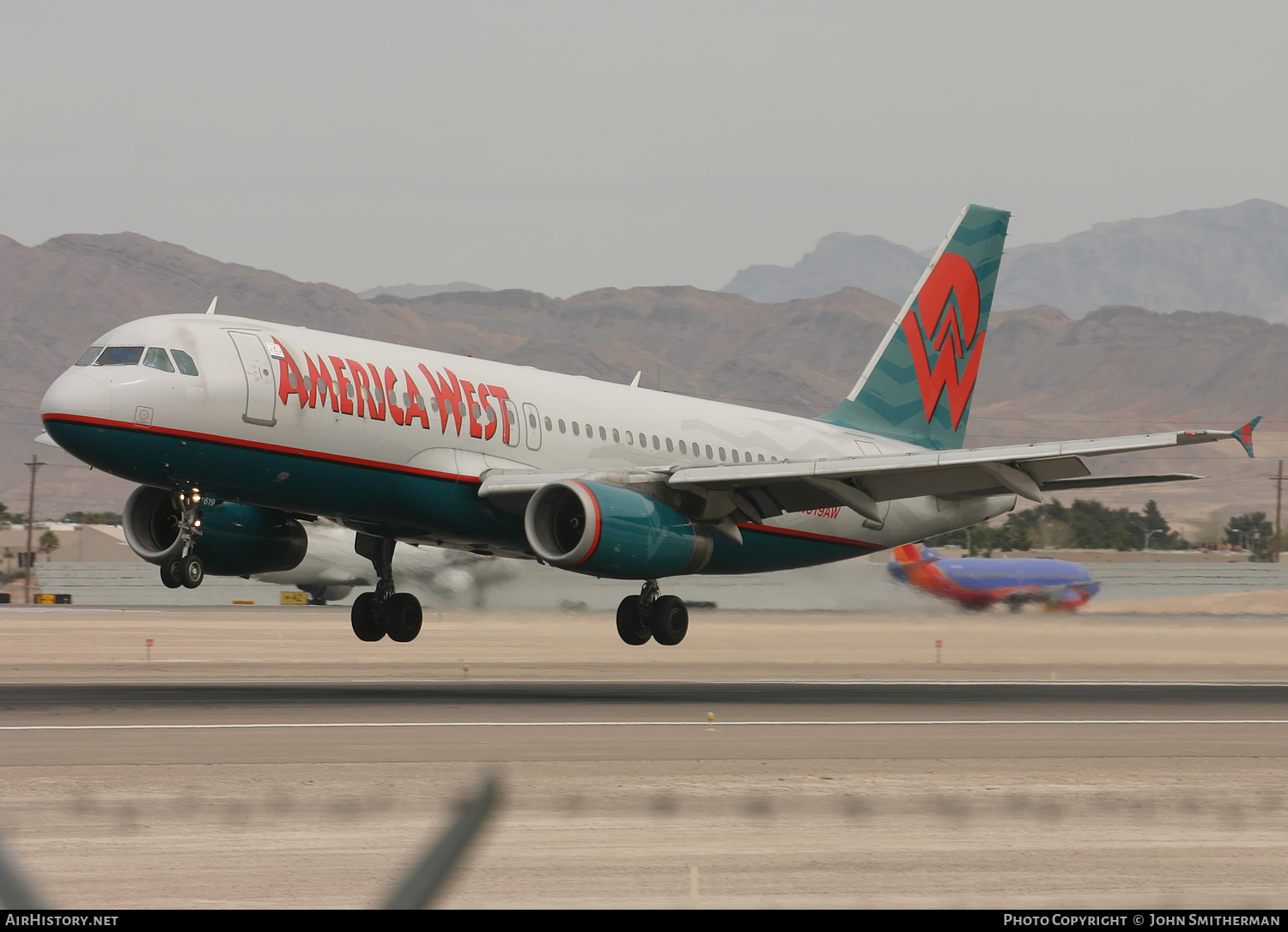 Aircraft Photo of N619AW | Airbus A320-232 | America West Airlines | AirHistory.net #327992