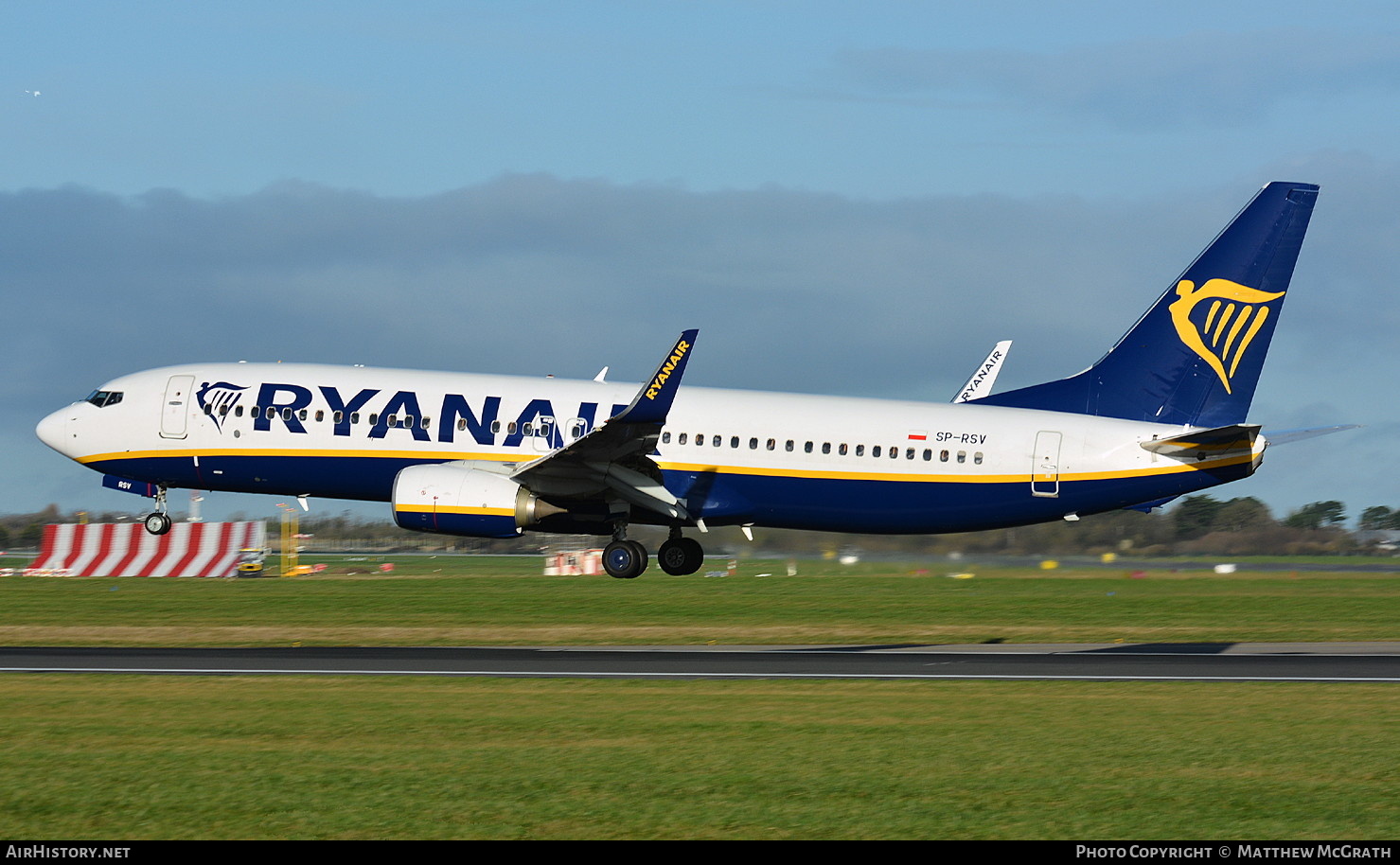 Aircraft Photo of SP-RSV | Boeing 737-800 | Ryanair | AirHistory.net #328028