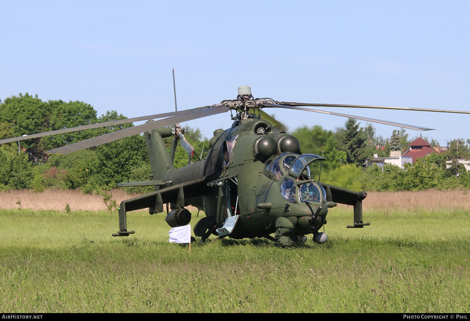 Aircraft Photo of 738 | Mil Mi-24W | Poland - Army | AirHistory.net #328177