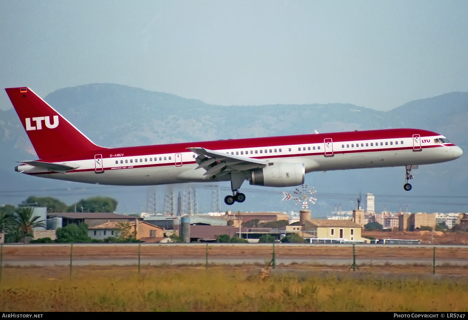 Aircraft Photo of D-AMUV | Boeing 757-2G5 | LTU - Lufttransport-Unternehmen | AirHistory.net #328204