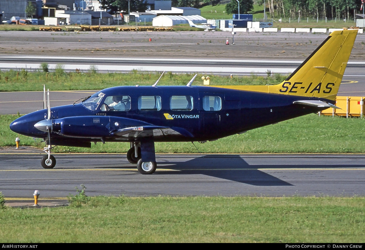 Aircraft Photo of SE-IAS | Piper PA-31-325 Navajo C/R | Göta Vingar | AirHistory.net #328211