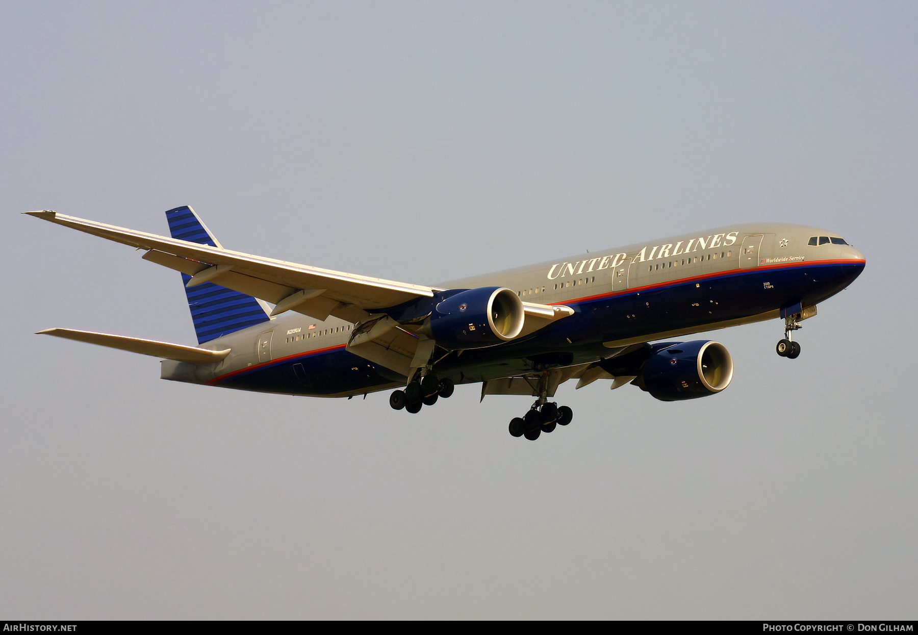 Aircraft Photo of N215UA | Boeing 777-222/ER | United Airlines | AirHistory.net #328336