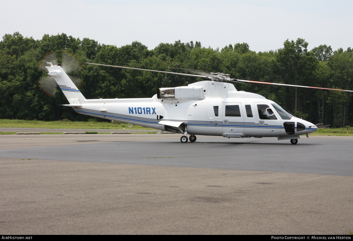 Aircraft Photo of N101RX | Sikorsky S-76B | AirHistory.net #328359
