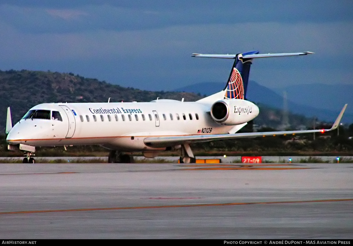 Aircraft Photo of N21129 | Embraer ERJ-145XR (EMB-145XR) | Continental Express | AirHistory.net #328538