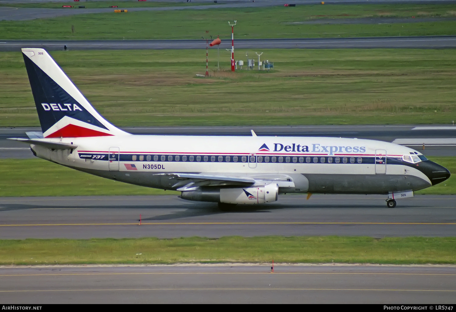 Aircraft Photo of N305DL | Boeing 737-232/Adv | Delta Express | AirHistory.net #328622