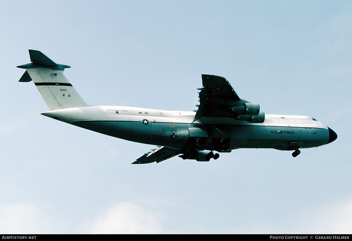 Aircraft Photo of 69-0017 / 90017 | Lockheed C-5A Galaxy (L-500) | USA - Air Force | AirHistory.net #328908