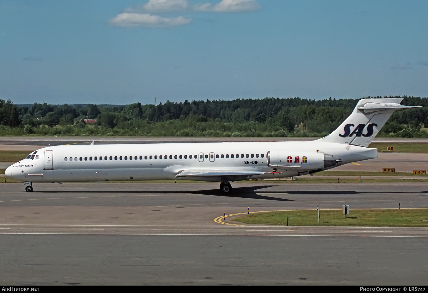 Aircraft Photo of SE-DIP | McDonnell Douglas MD-87 (DC-9-87) | Scandinavian Airlines - SAS | AirHistory.net #329015