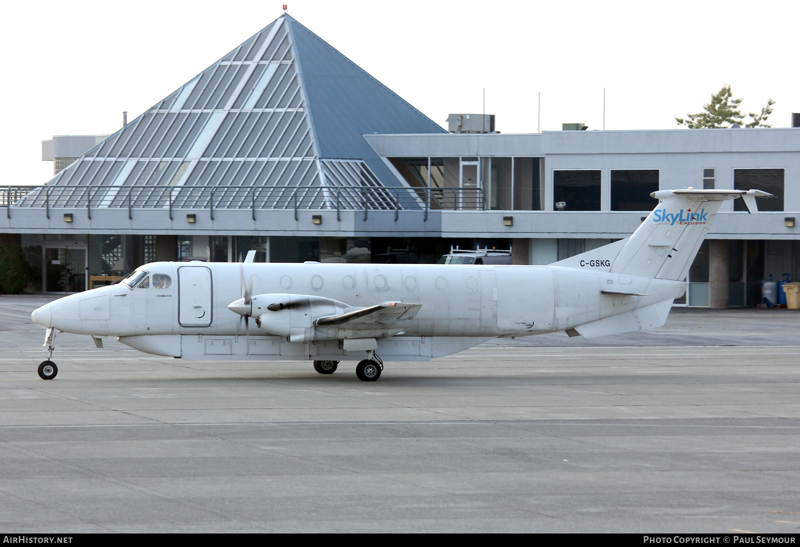 Aircraft Photo of C-GSKG | Beech 1900C-1(F) | SkyLink Express | AirHistory.net #329050
