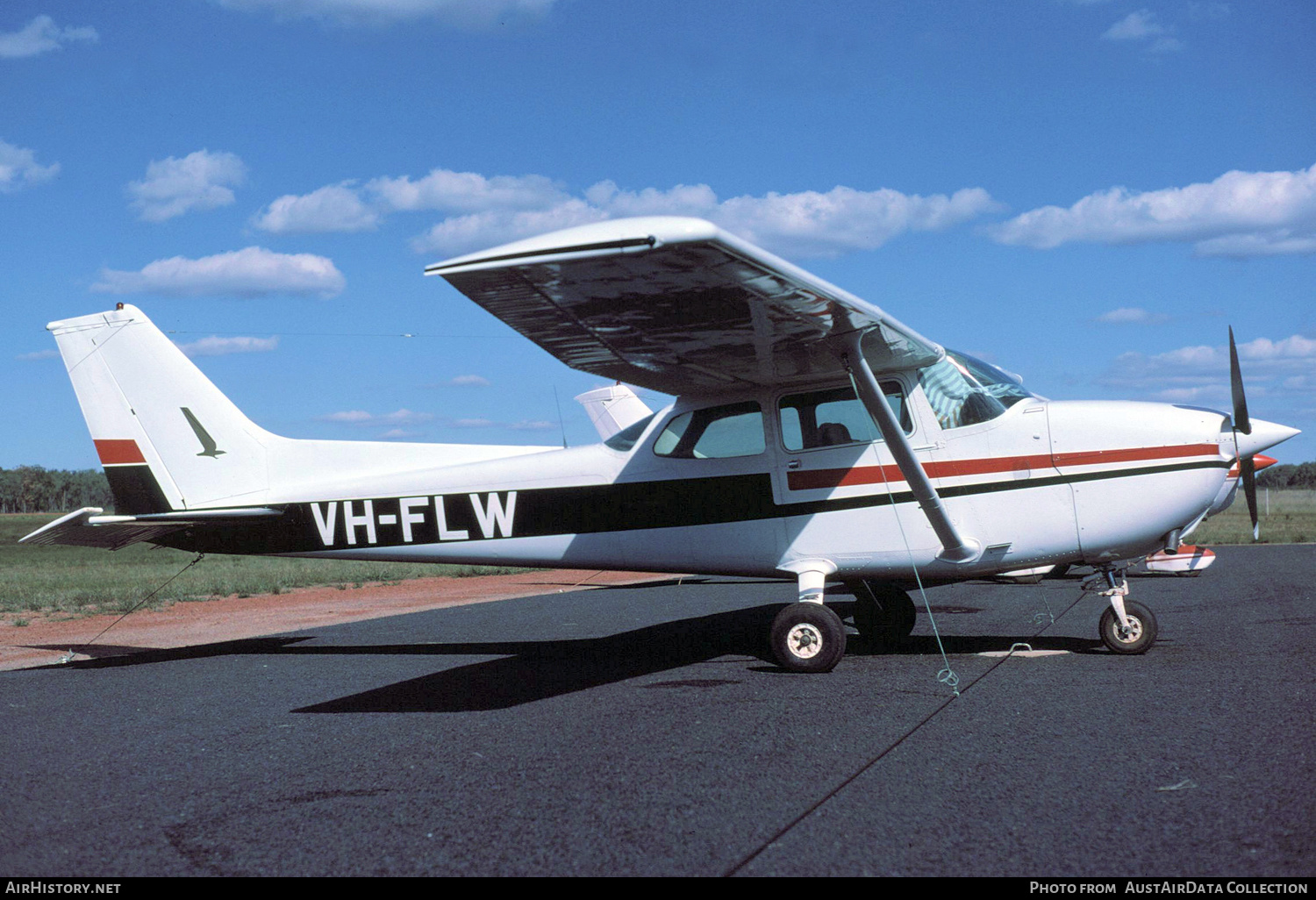 Aircraft Photo of VH-FLW | Cessna 172N Skyhawk | AirHistory.net #329283