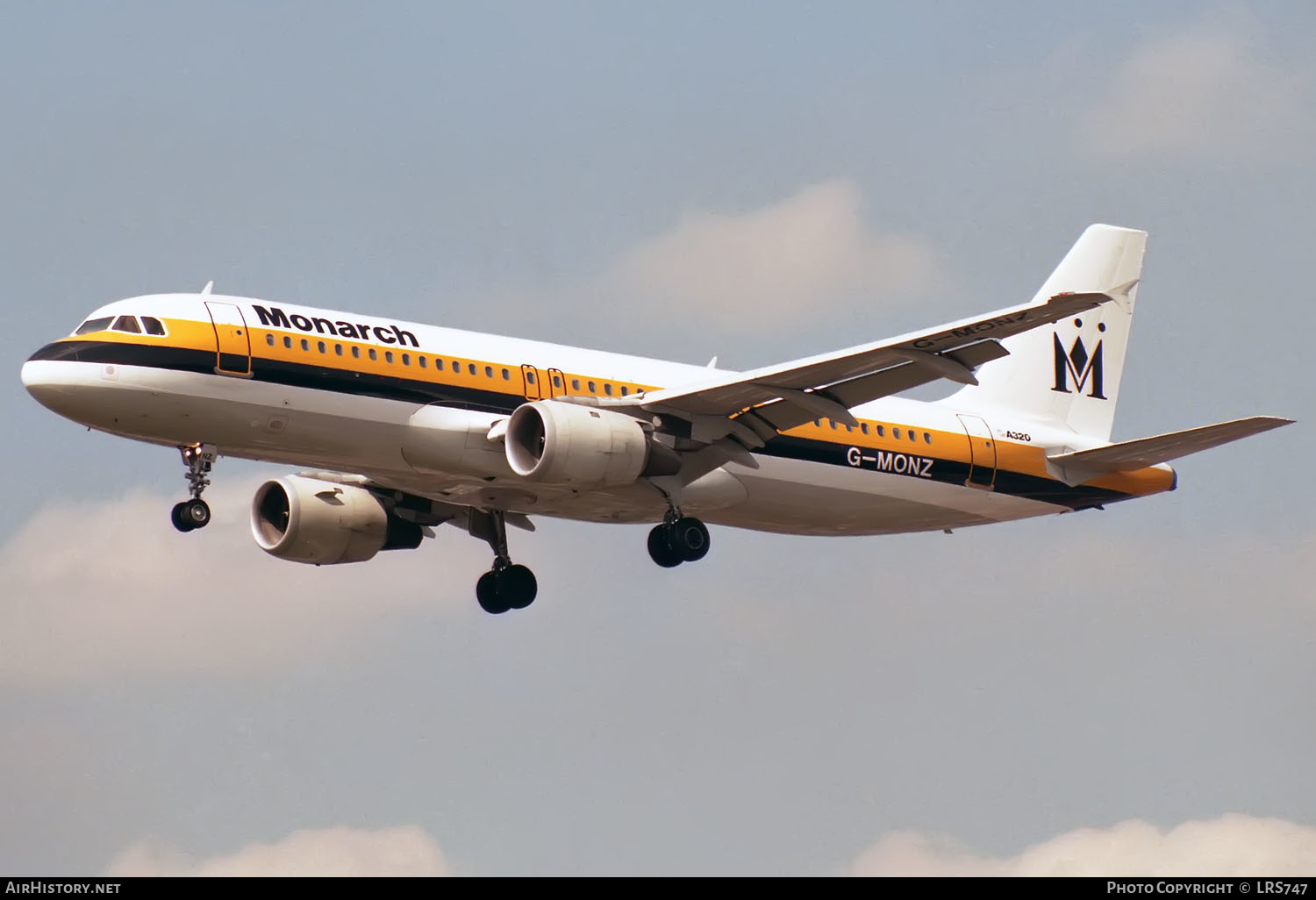 Aircraft Photo of G-MONZ | Airbus A320-212 | Monarch Airlines | AirHistory.net #329364
