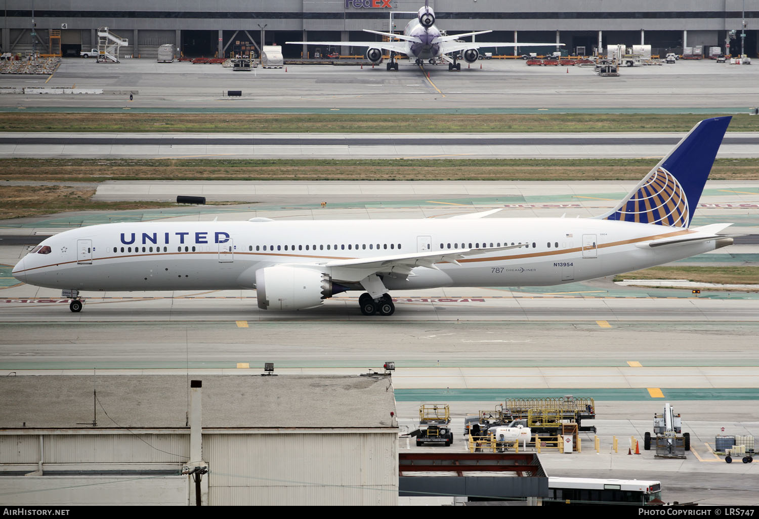 Aircraft Photo of N13954 | Boeing 787-9 Dreamliner | United Airlines | AirHistory.net #329446