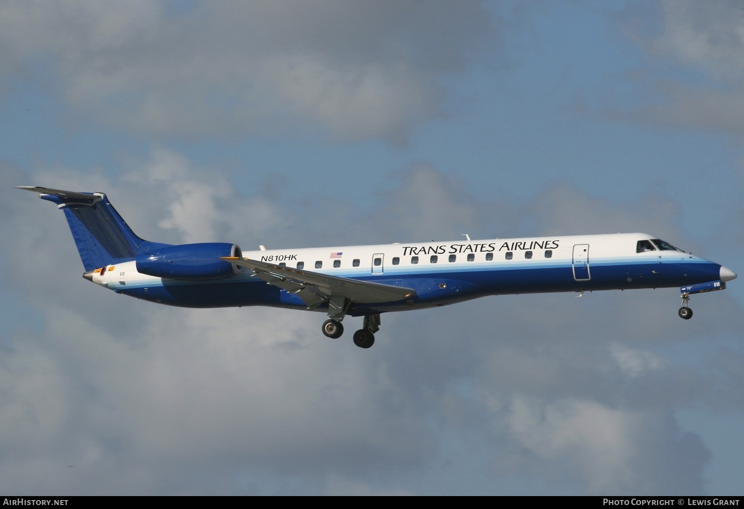 Aircraft Photo of N810HK | Embraer ERJ-145LR (EMB-145LR) | Trans States Airlines | AirHistory.net #329455