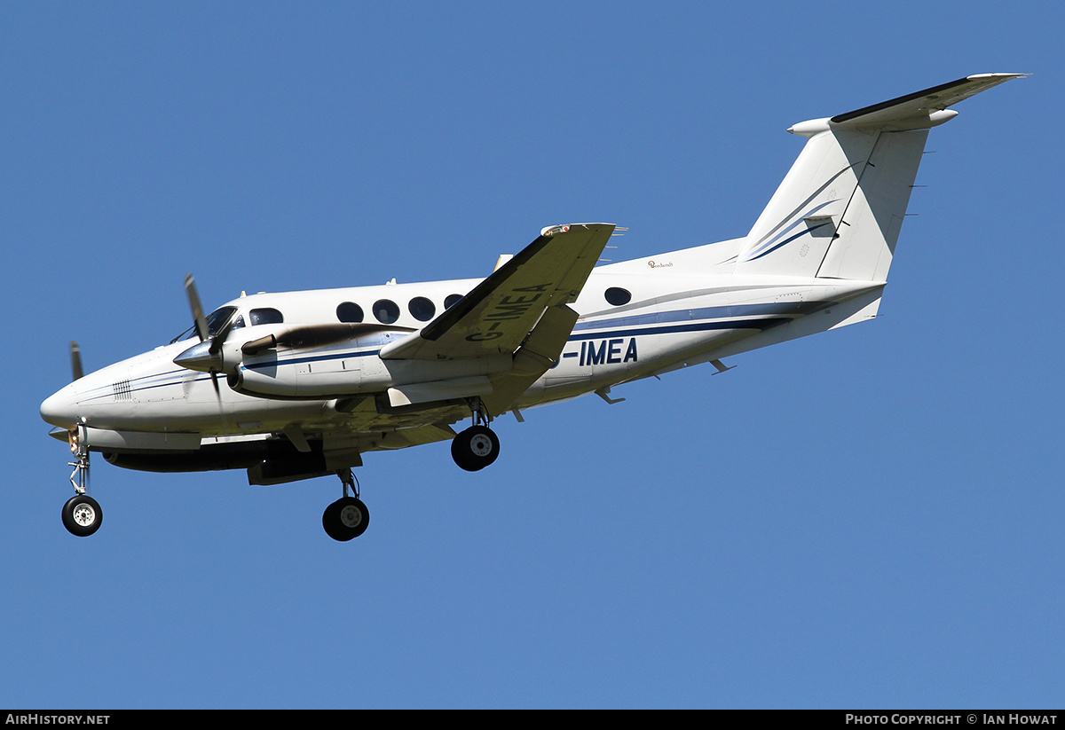 Aircraft Photo of G-IMEA | Beech 200 Super King Air | AirHistory.net #329476