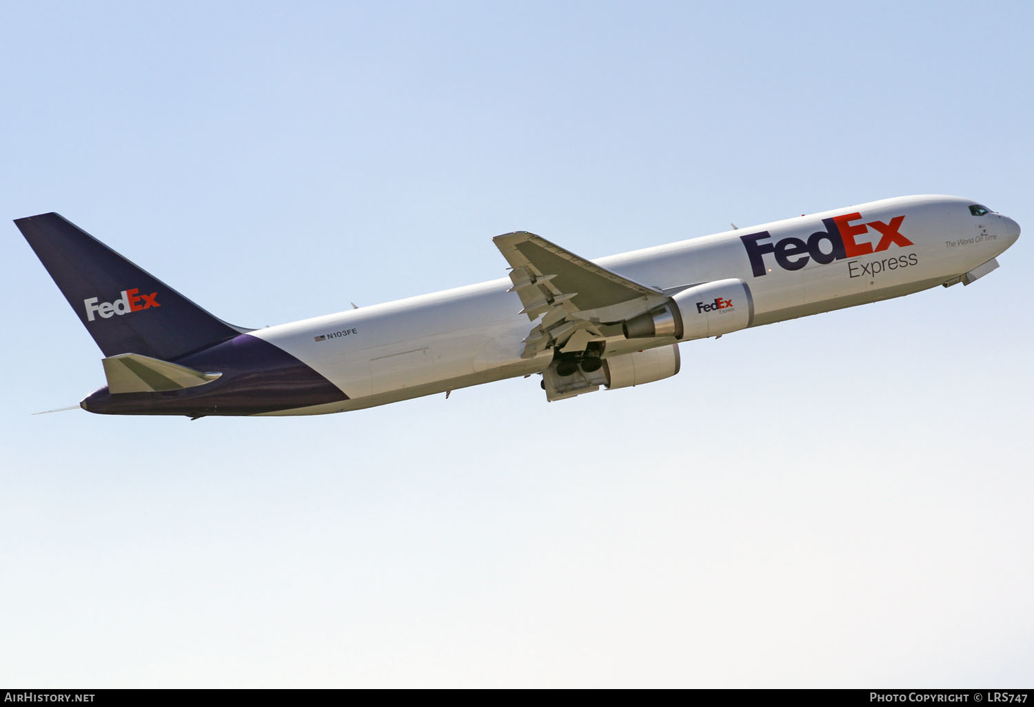 Aircraft Photo of N103FE | Boeing 767-3S2F/ER | FedEx Express | AirHistory.net #329481