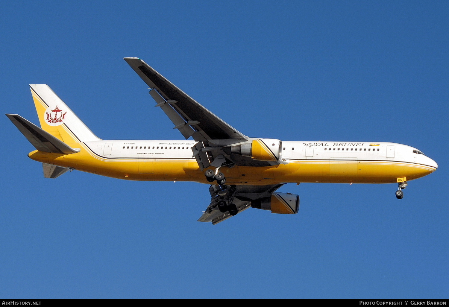 Aircraft Photo of V8-RBG | Boeing 767-33A/ER | Royal Brunei Airlines | AirHistory.net #329593