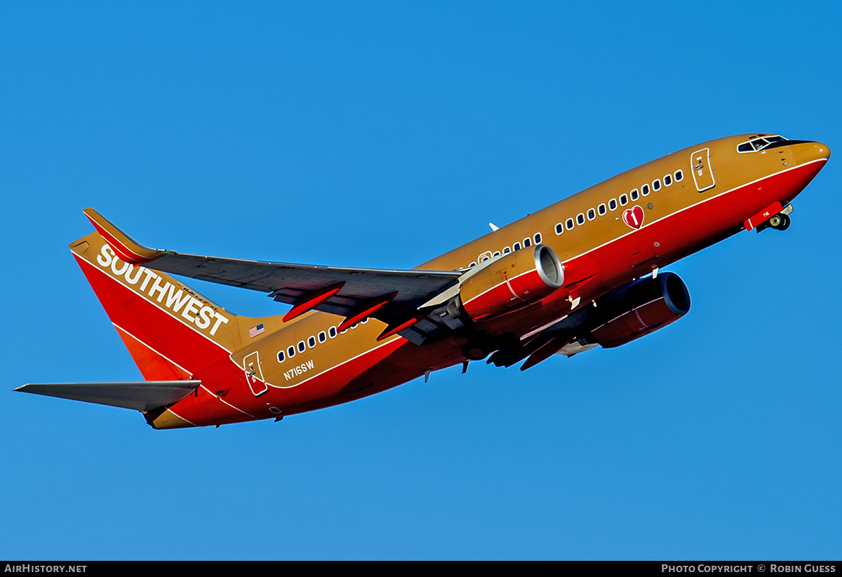Aircraft Photo of N716SW | Boeing 737-7H4 | Southwest Airlines | AirHistory.net #329651