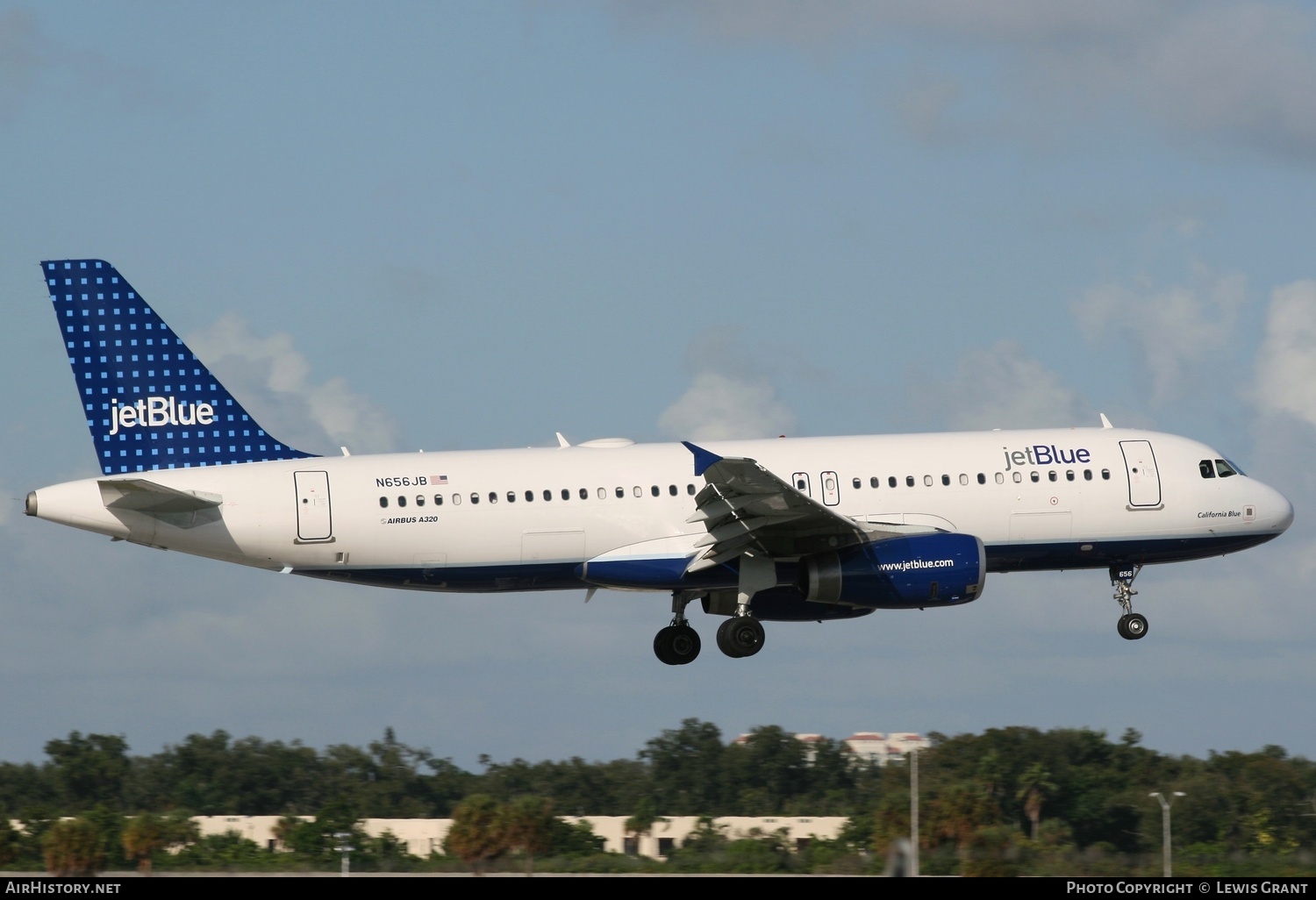 Aircraft Photo of N656JB | Airbus A320-232 | JetBlue Airways | AirHistory.net #329723