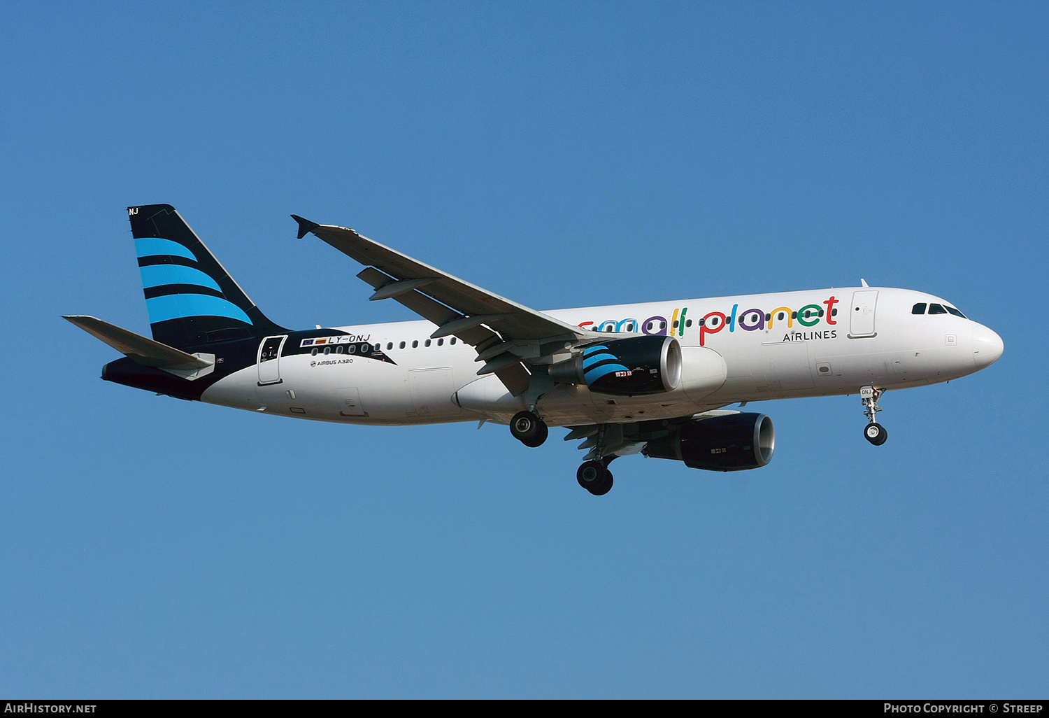 Aircraft Photo of LY-ONJ | Airbus A320-214 | Small Planet Airlines | AirHistory.net #329815