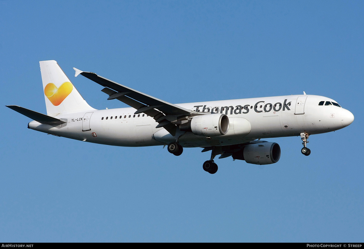 Aircraft Photo of YL-LCK | Airbus A320-214 | Thomas Cook Airlines | AirHistory.net #329822