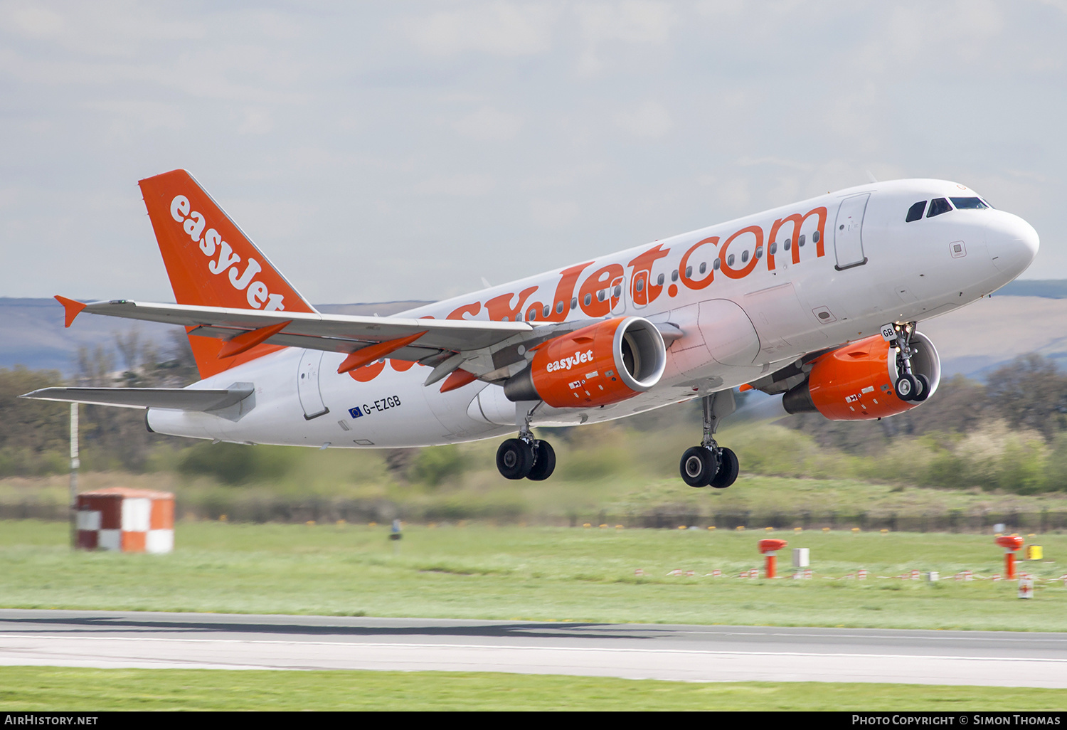 Aircraft Photo of G-EZGB | Airbus A319-111 | EasyJet | AirHistory.net #329867