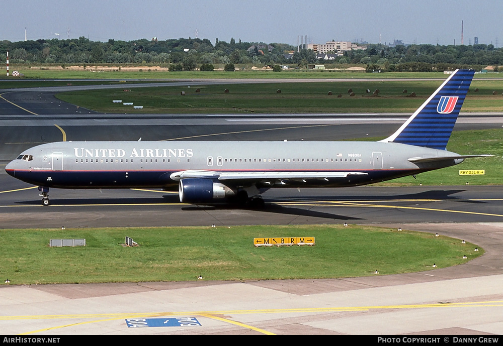 Aircraft Photo of N663UA | Boeing 767-322/ER | United Airlines | AirHistory.net #329887