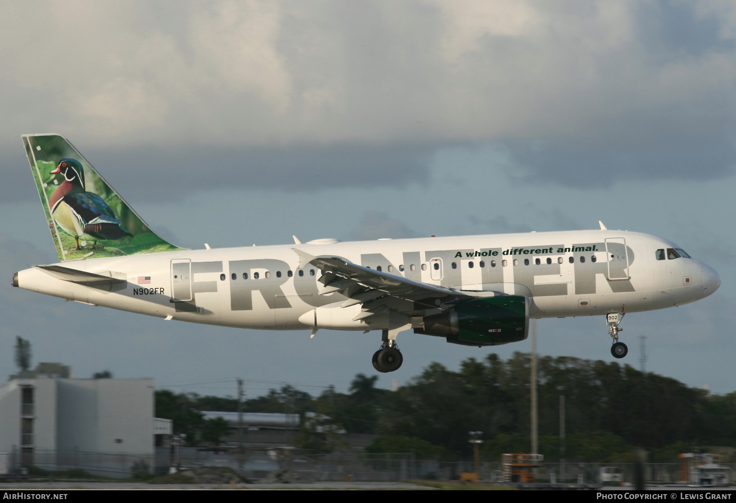 Aircraft Photo of N902FR | Airbus A319-111 | Frontier Airlines | AirHistory.net #329992