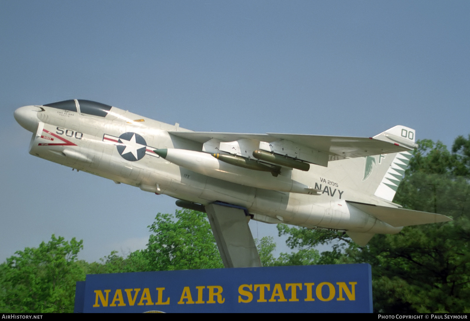 Aircraft Photo of 157452 | LTV A-7E Corsair II | USA - Navy | AirHistory.net #330007