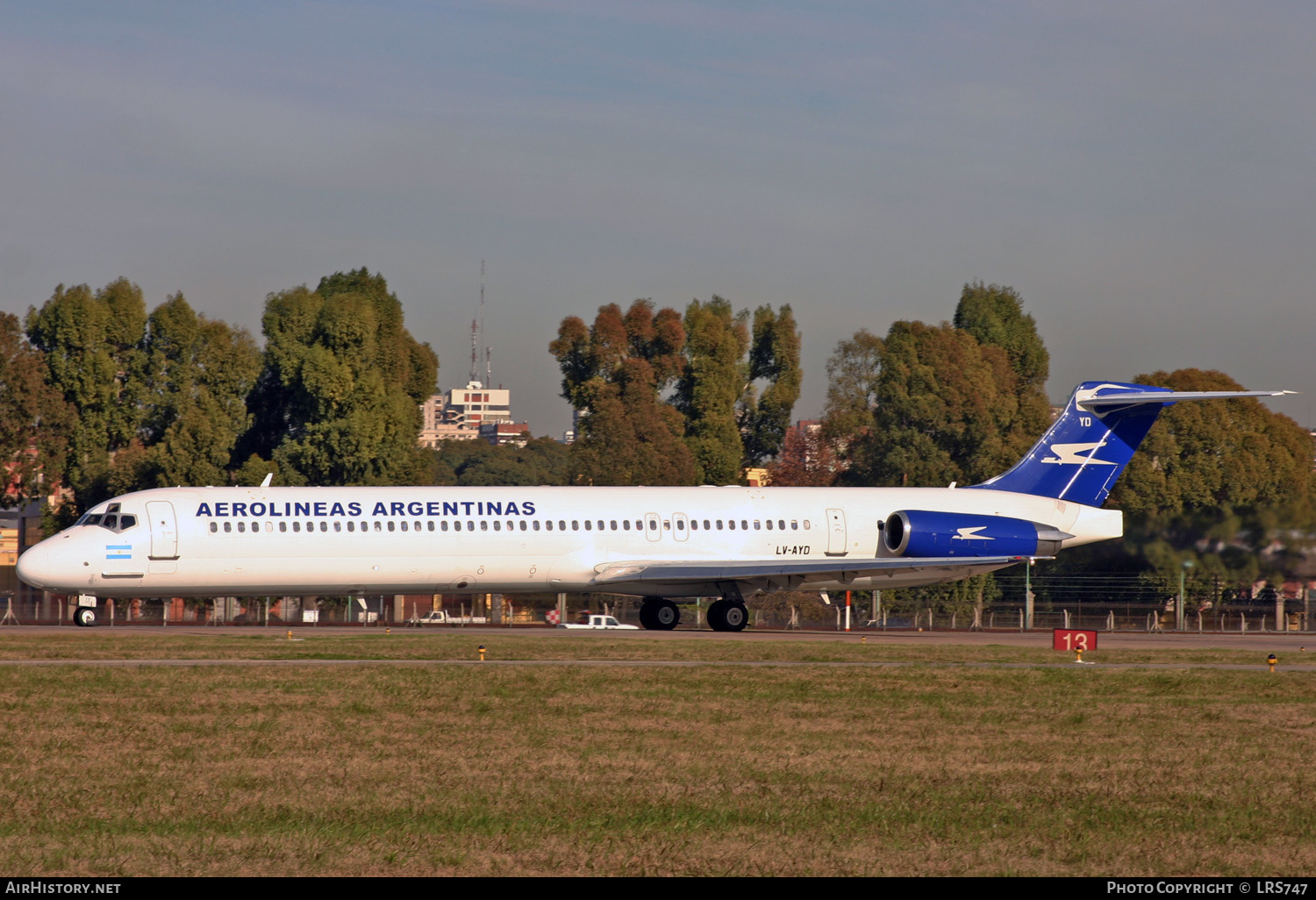 Aircraft Photo of LV-AYD | McDonnell Douglas MD-83 (DC-9-83) | Aerolíneas Argentinas | AirHistory.net #330055