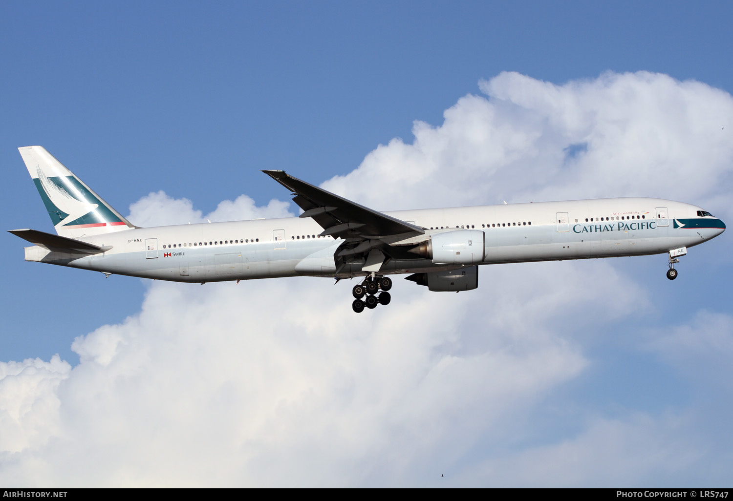Aircraft Photo of B-HNE | Boeing 777-367 | Cathay Pacific Airways | AirHistory.net #330131