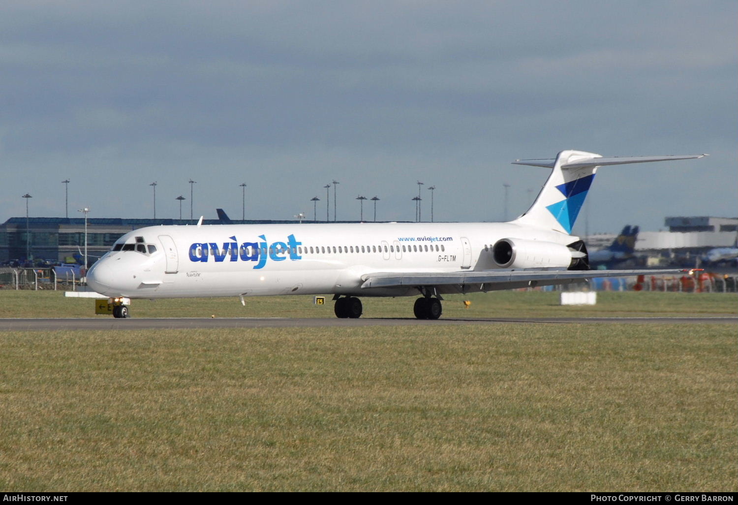 Aircraft Photo of G-FLTM | McDonnell Douglas MD-83 (DC-9-83) | Aviajet | AirHistory.net #330143