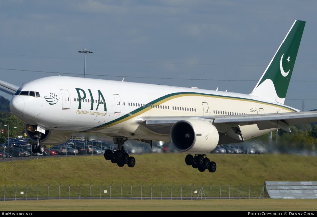 Aircraft Photo of AP-BMH | Boeing 777-2Q8/ER | Pakistan International Airlines - PIA | AirHistory.net #330167