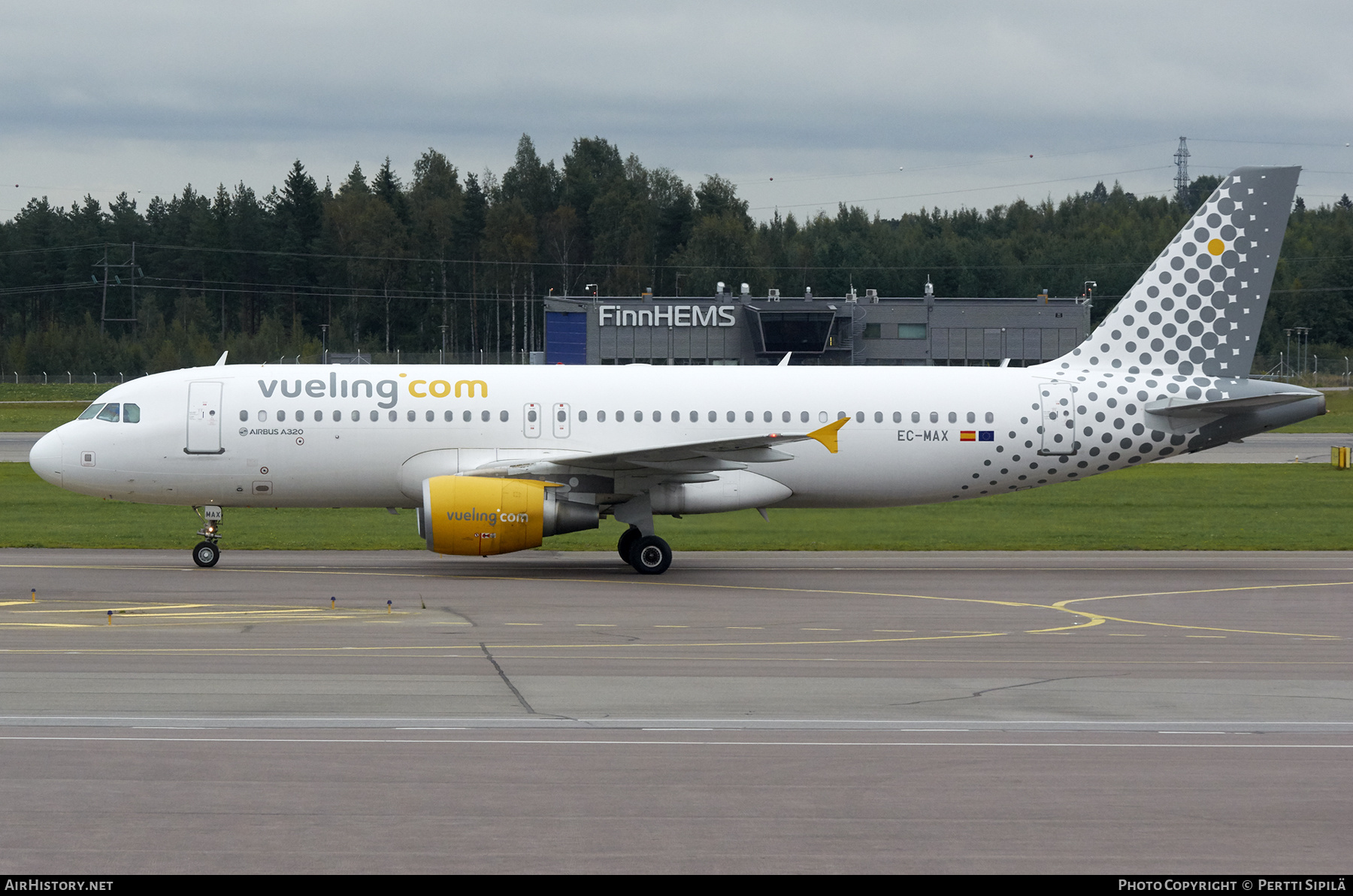 Aircraft Photo of EC-MAX | Airbus A320-214 | Vueling Airlines | AirHistory.net #330177