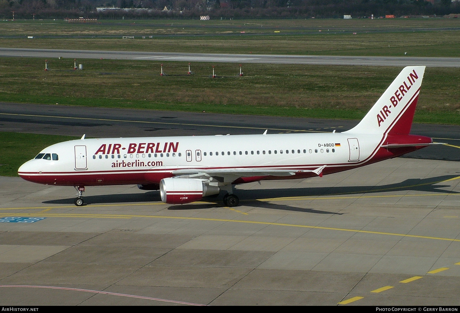 Aircraft Photo of D-ABDD | Airbus A320-214 | Air Berlin | AirHistory.net #330271