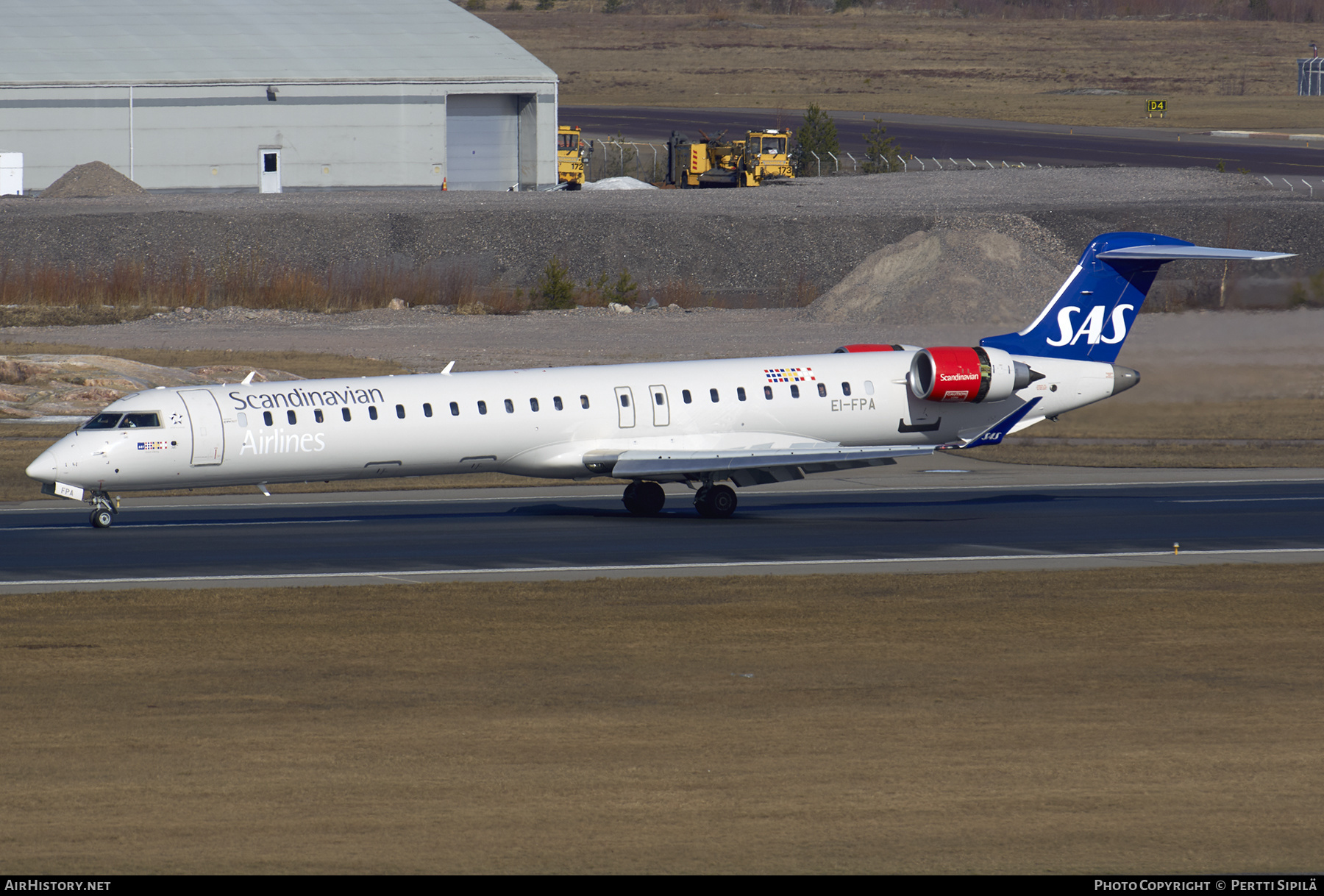 Aircraft Photo of EI-FPA | Bombardier CRJ-900LR (CL-600-2D24) | Scandinavian Airlines - SAS | AirHistory.net #330371