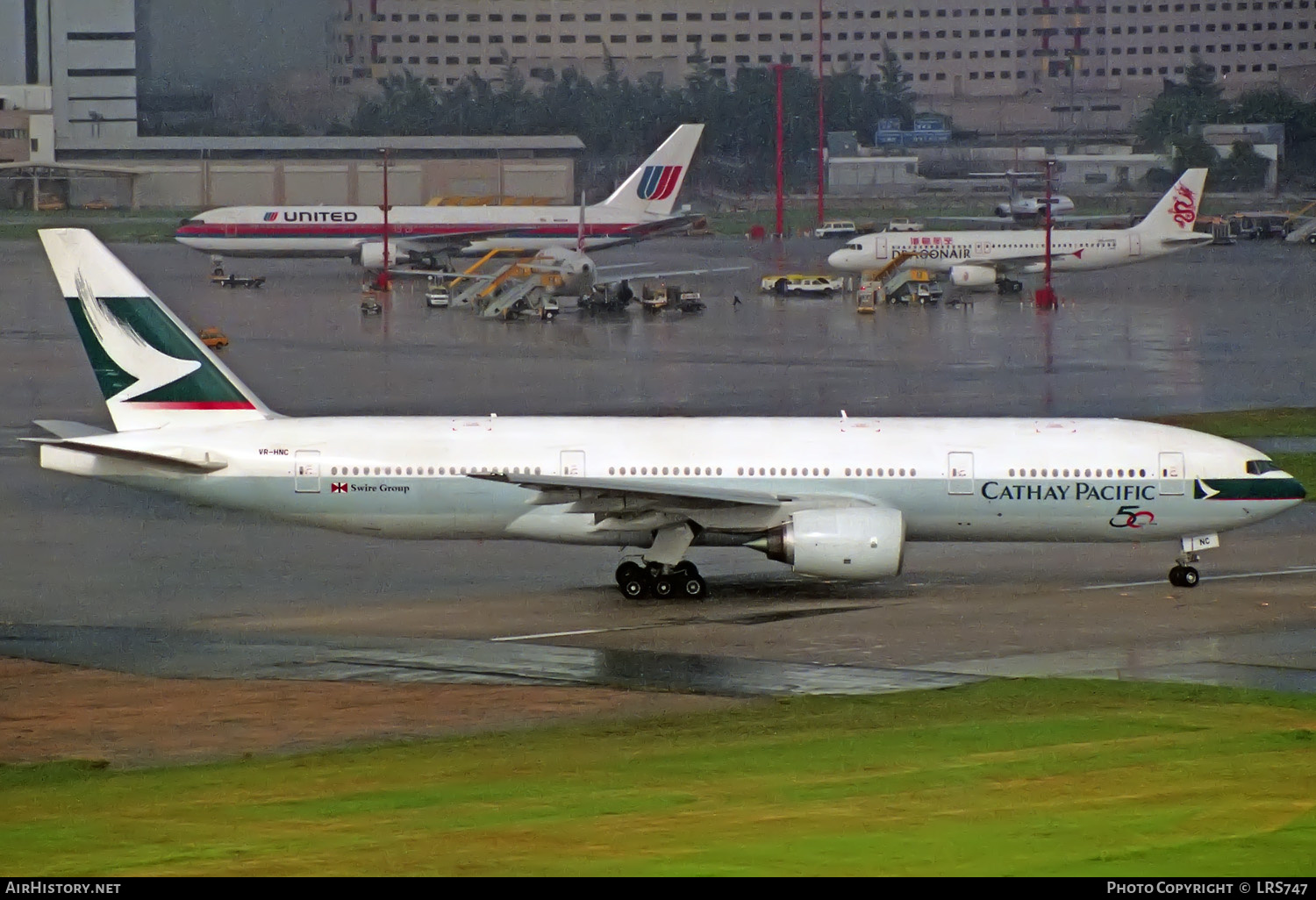 Aircraft Photo of VR-HNC | Boeing 777-267 | Cathay Pacific Airways | AirHistory.net #330403