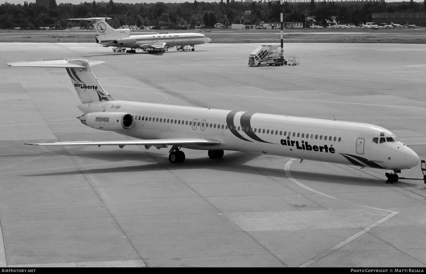 Aircraft Photo of S5-ABB | McDonnell Douglas MD-82 (DC-9-82) | Air Liberté | AirHistory.net #330541