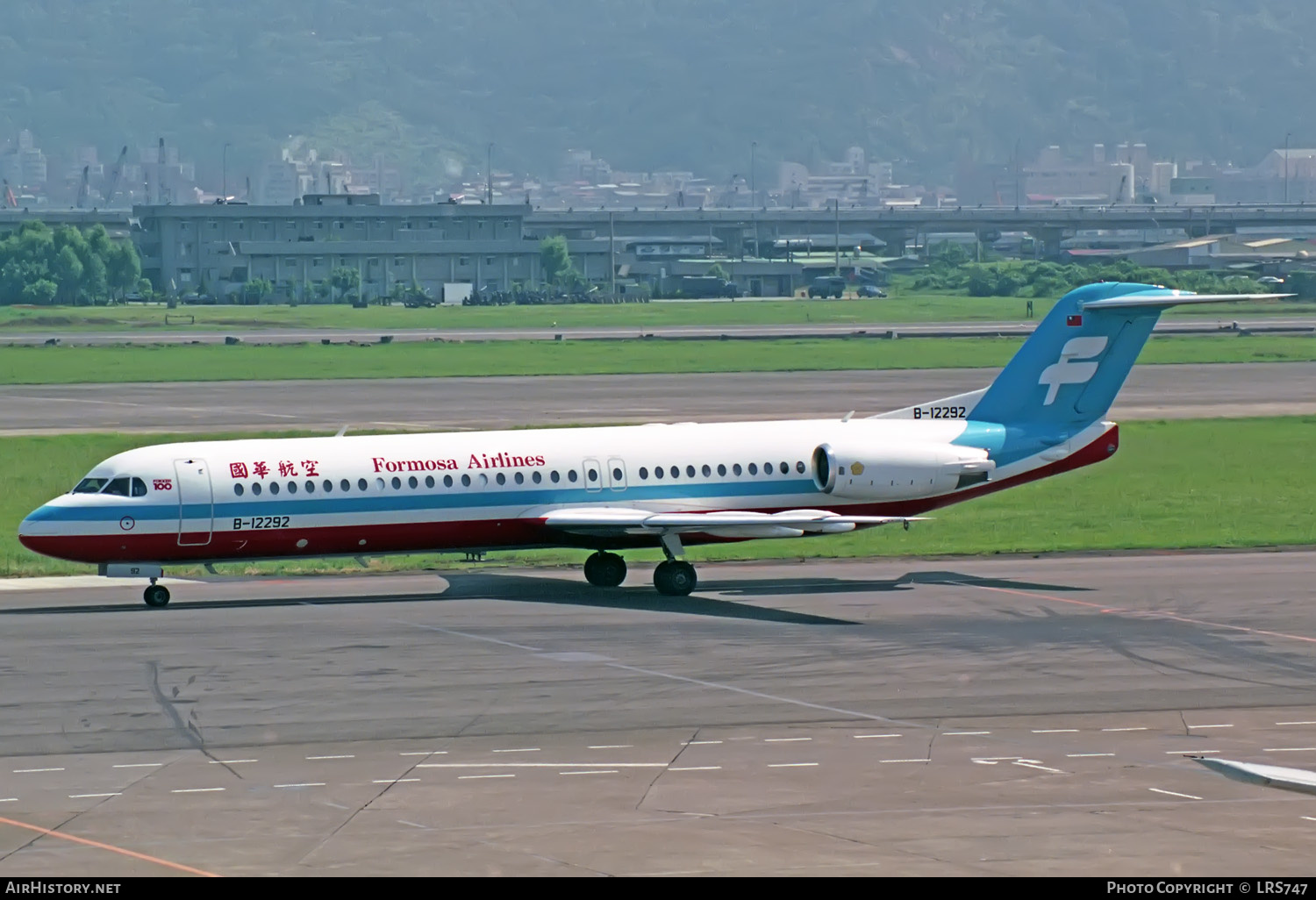 Aircraft Photo of B-12292 | Fokker 100 (F28-0100) | Formosa Airlines | AirHistory.net #330559