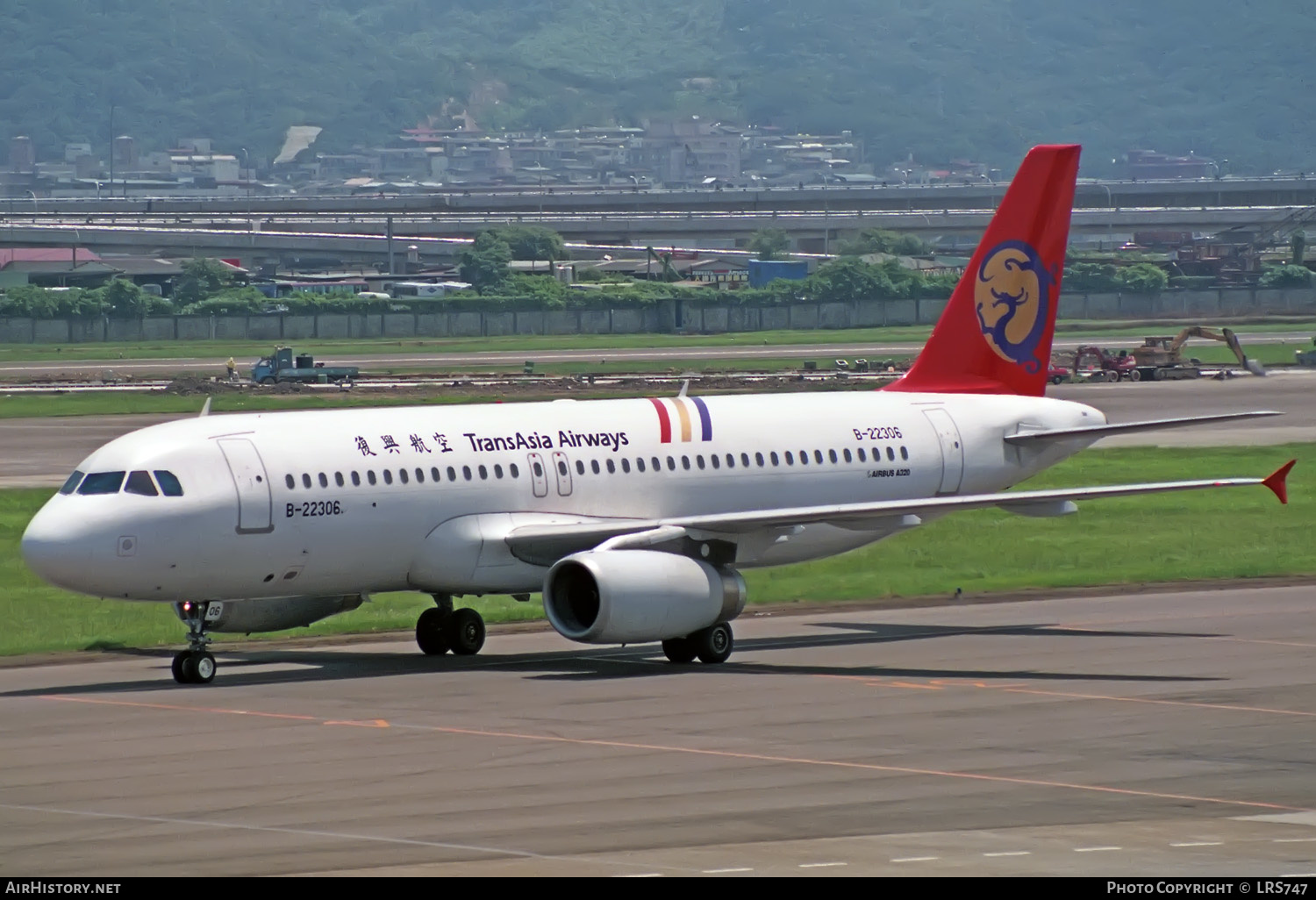 Aircraft Photo of B-22306 | Airbus A320-231 | TransAsia Airways | AirHistory.net #330560