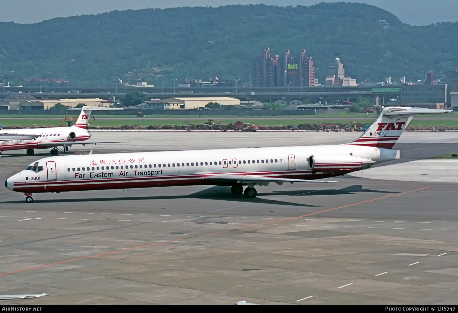 Aircraft Photo of B-28011 | McDonnell Douglas MD-82 (DC-9-82) | Far Eastern Air Transport - FAT | AirHistory.net #330567