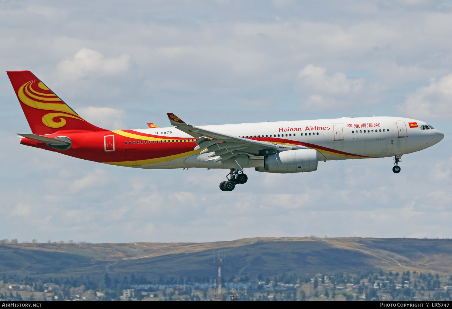 Aircraft Photo of B-5979 | Airbus A330-243 | Hainan Airlines | AirHistory.net #330570